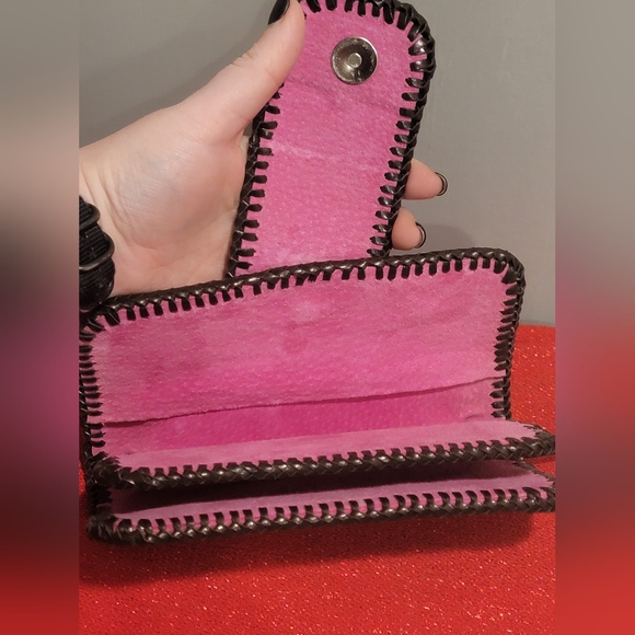 Stunning Handmade Tooled Leather Wallet with MS Pink Initials - Picture 8 of 11